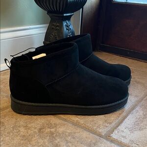 White Mountain Black Ankle Booties